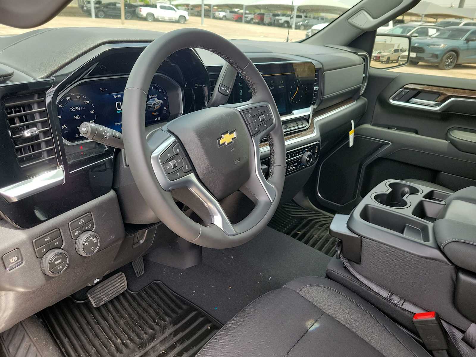 Thumbnail: 2026 Chevrolet Silverado 1500 - 10