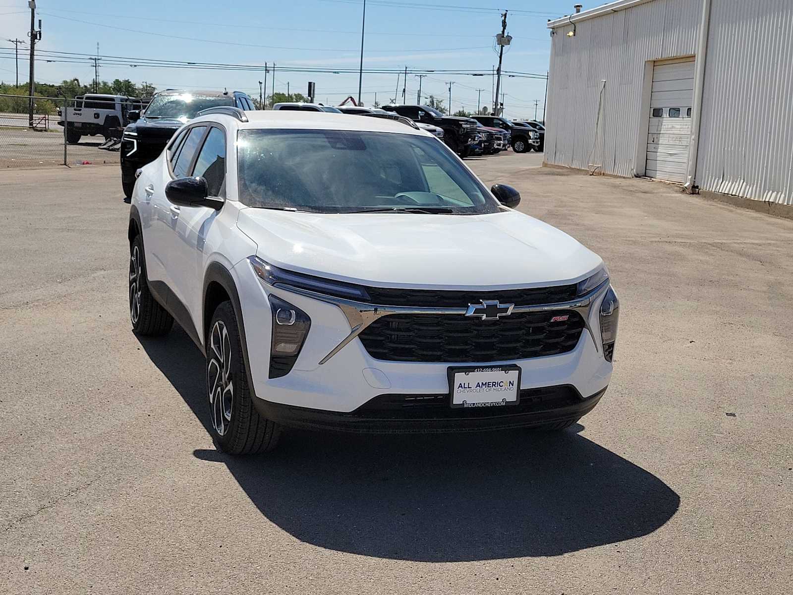 Thumbnail: 2026 Chevrolet Trax - 2