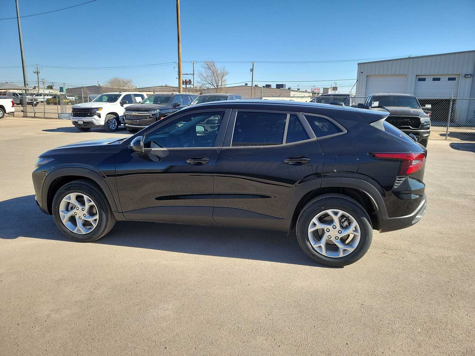 Thumbnail: 2026 Chevrolet Trax - 5