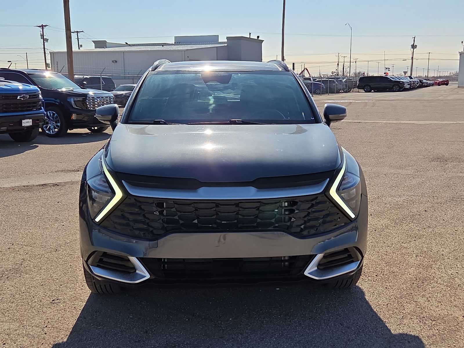 Thumbnail: 2023 Kia Sportage - 3