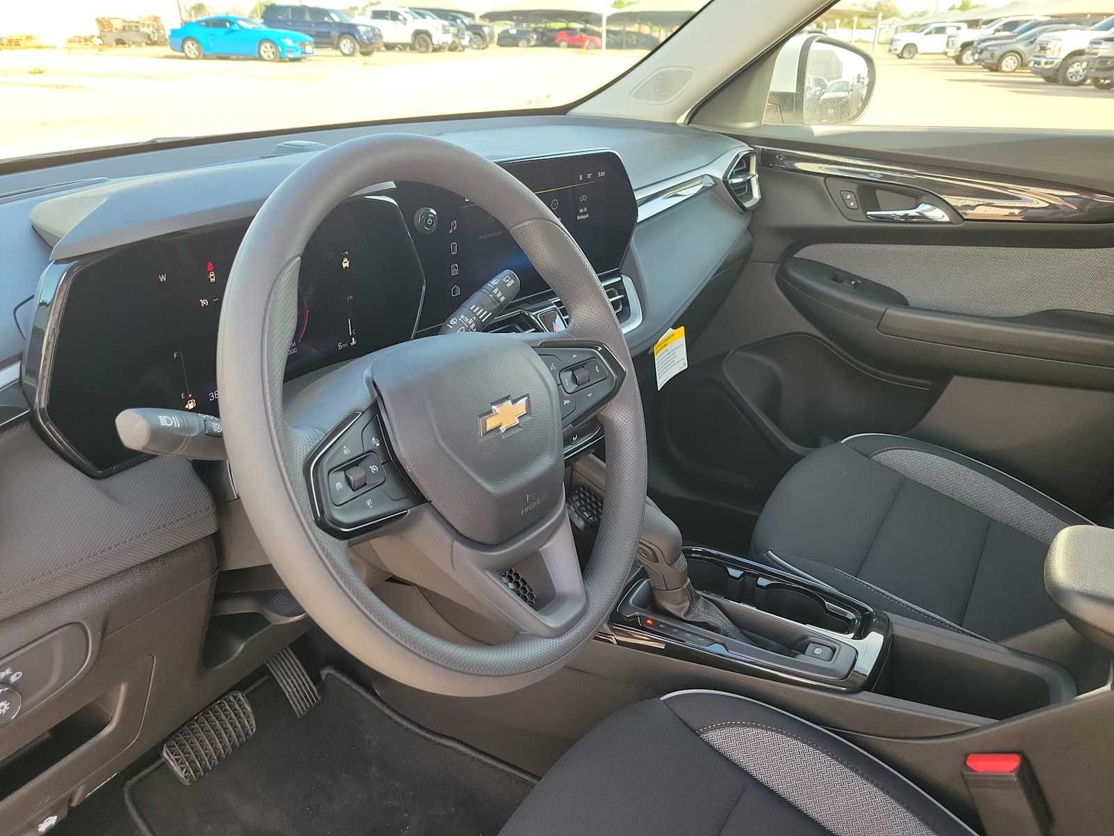 Thumbnail: 2026 Chevrolet TrailBlazer - 10