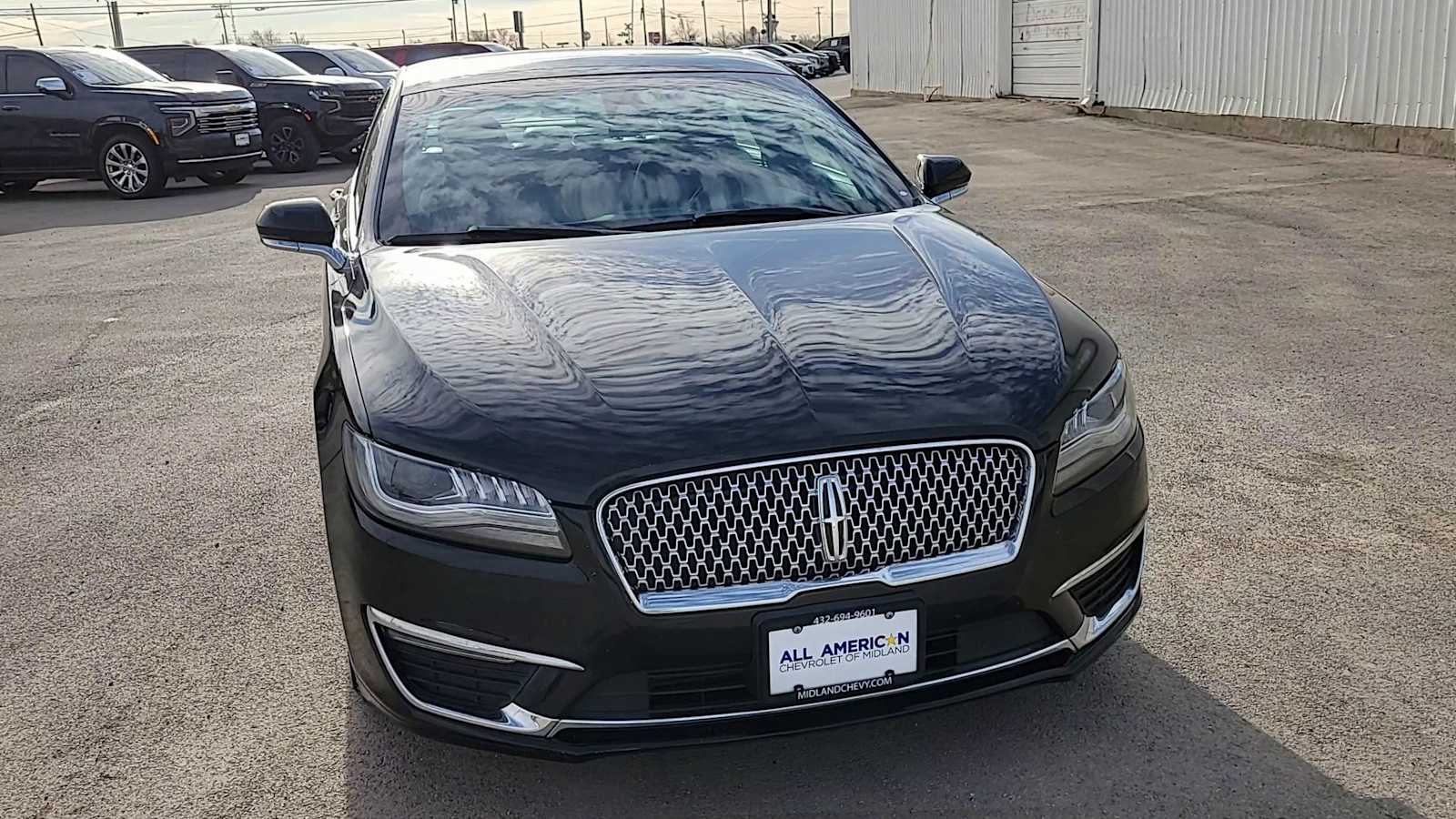 Thumbnail: 2017 Lincoln MKZ - 3