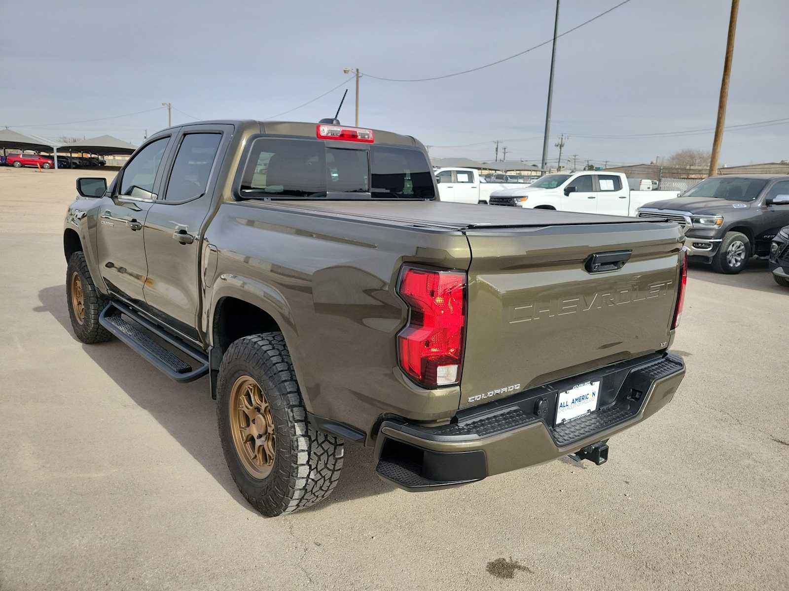 Thumbnail: 2024 Chevrolet Colorado - 12