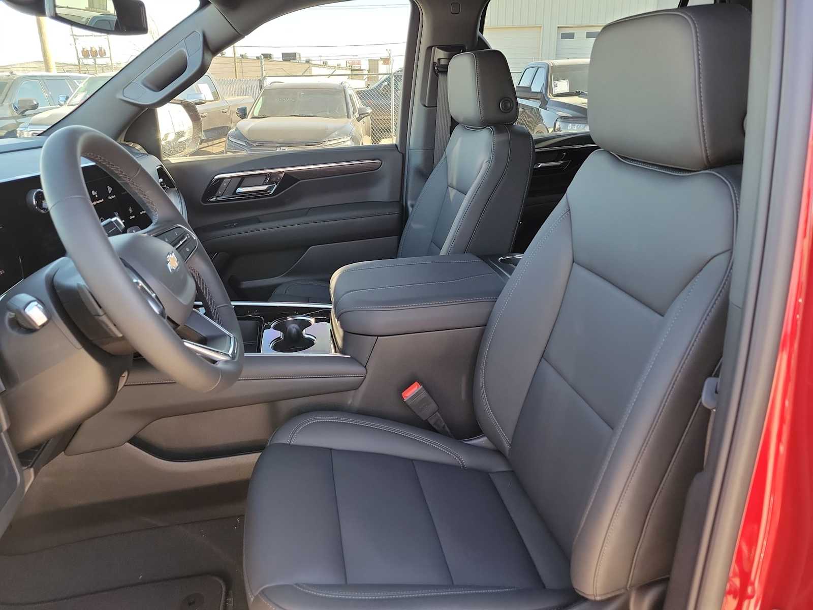 Thumbnail: 2026 Chevrolet Suburban - 19