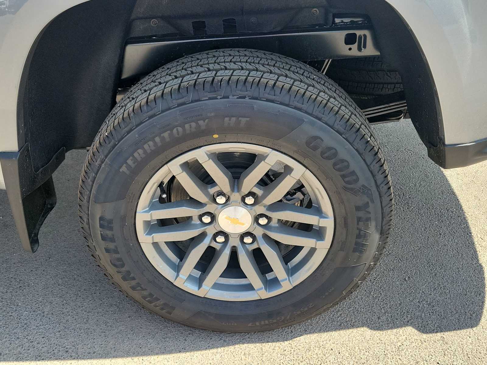 Thumbnail: 2026 Chevrolet Colorado - 15