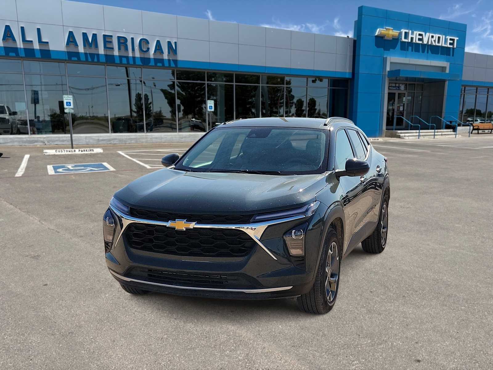 Thumbnail: 2025 Chevrolet Trax - 1