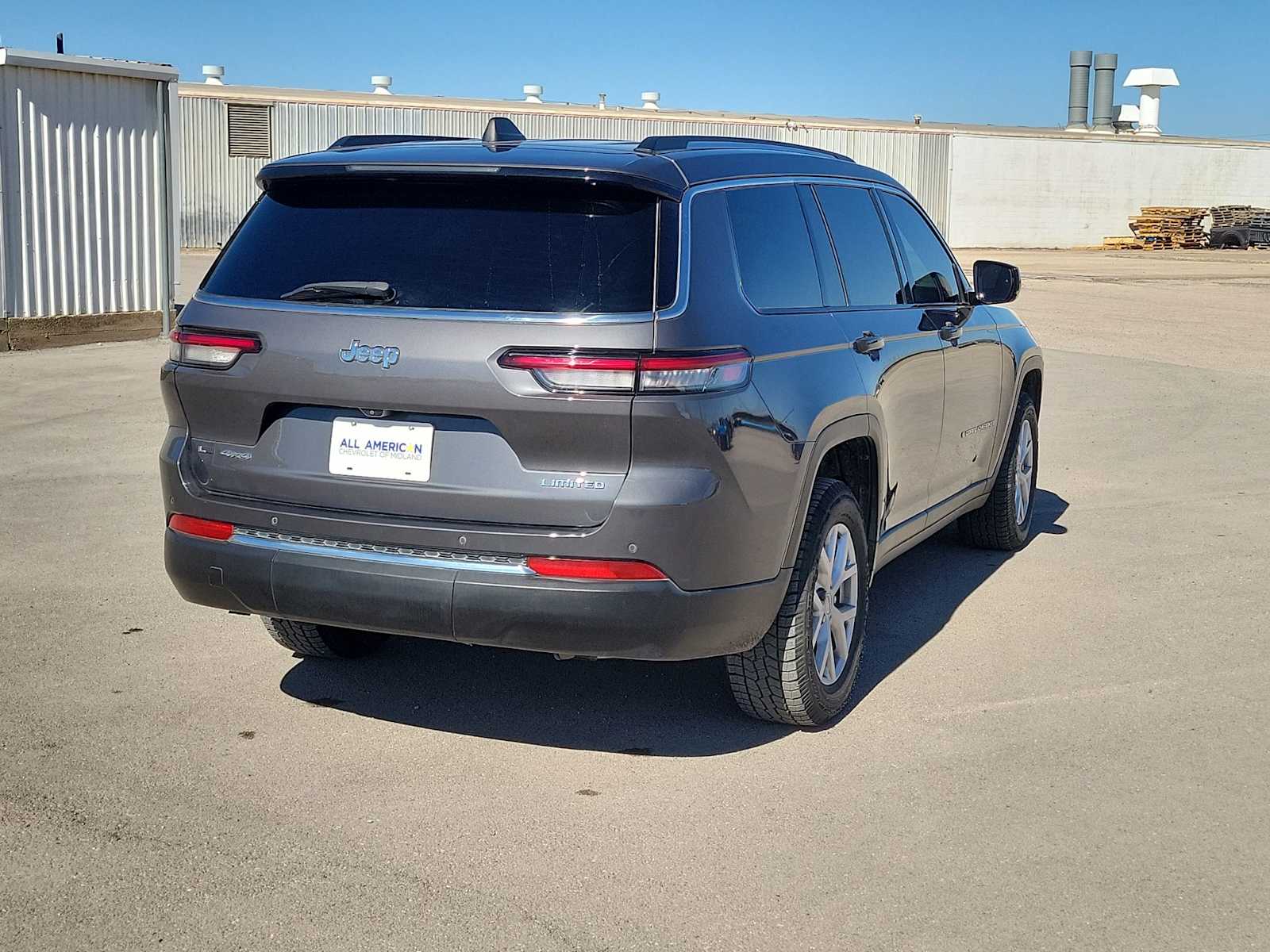 Thumbnail: 2022 Jeep Grand Cherokee - 8