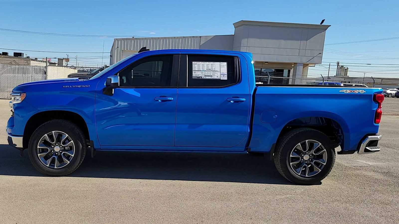 Thumbnail: 2026 Chevrolet Silverado 1500 - 5