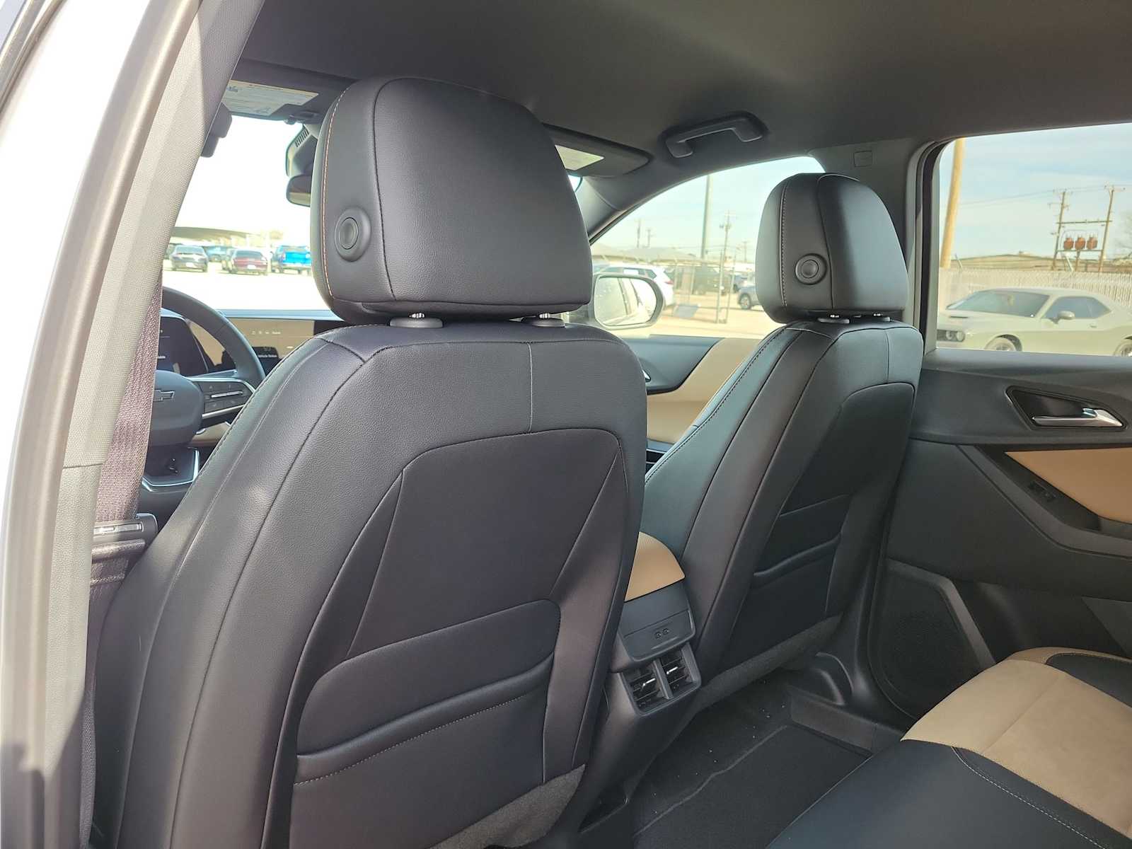 Thumbnail: 2026 Chevrolet Equinox - 20
