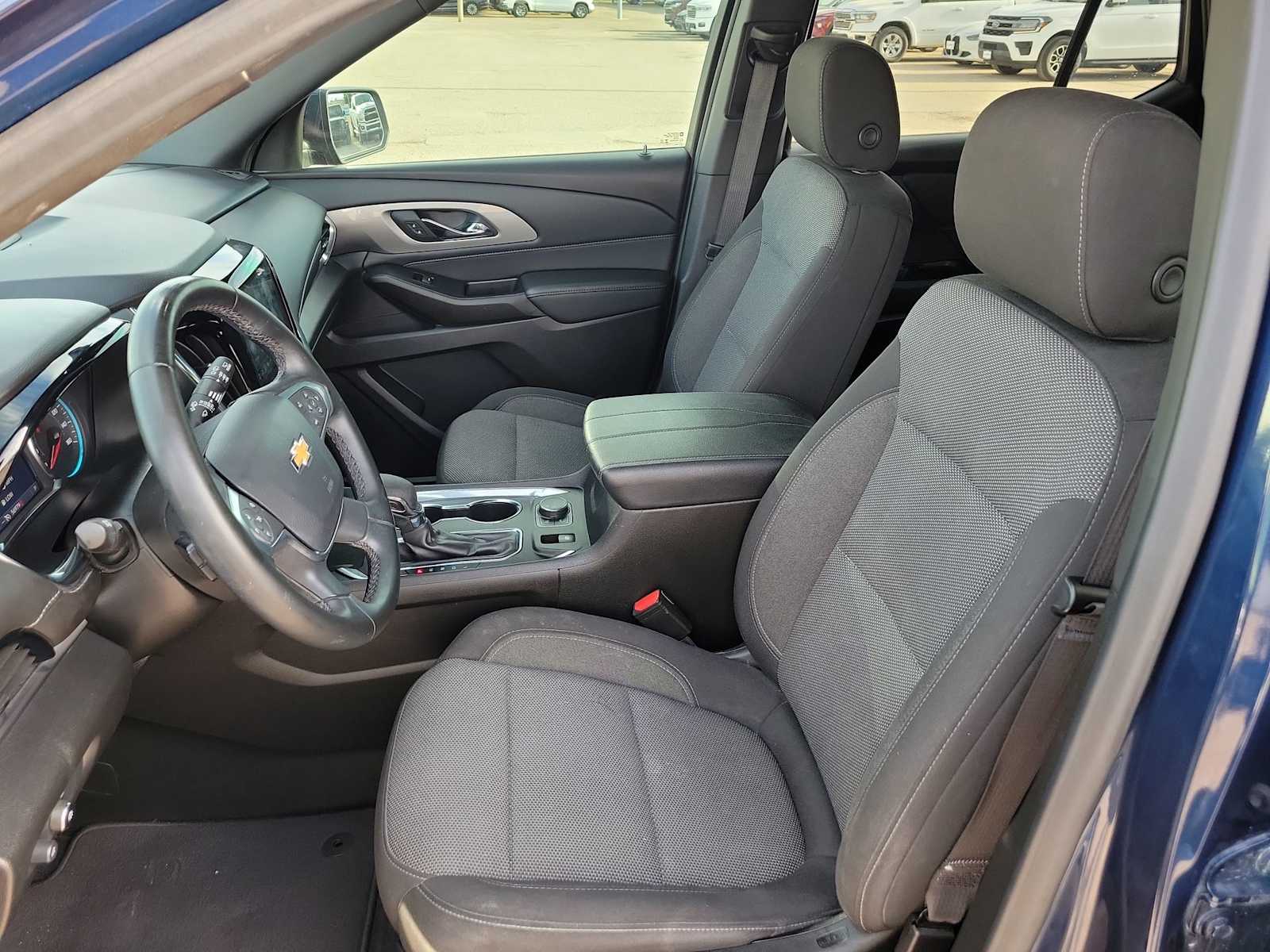 Thumbnail: 2023 Chevrolet Traverse - 15