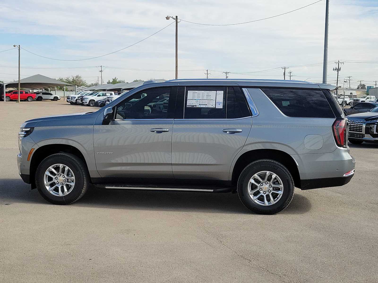 Thumbnail: 2026 Chevrolet Tahoe - 5