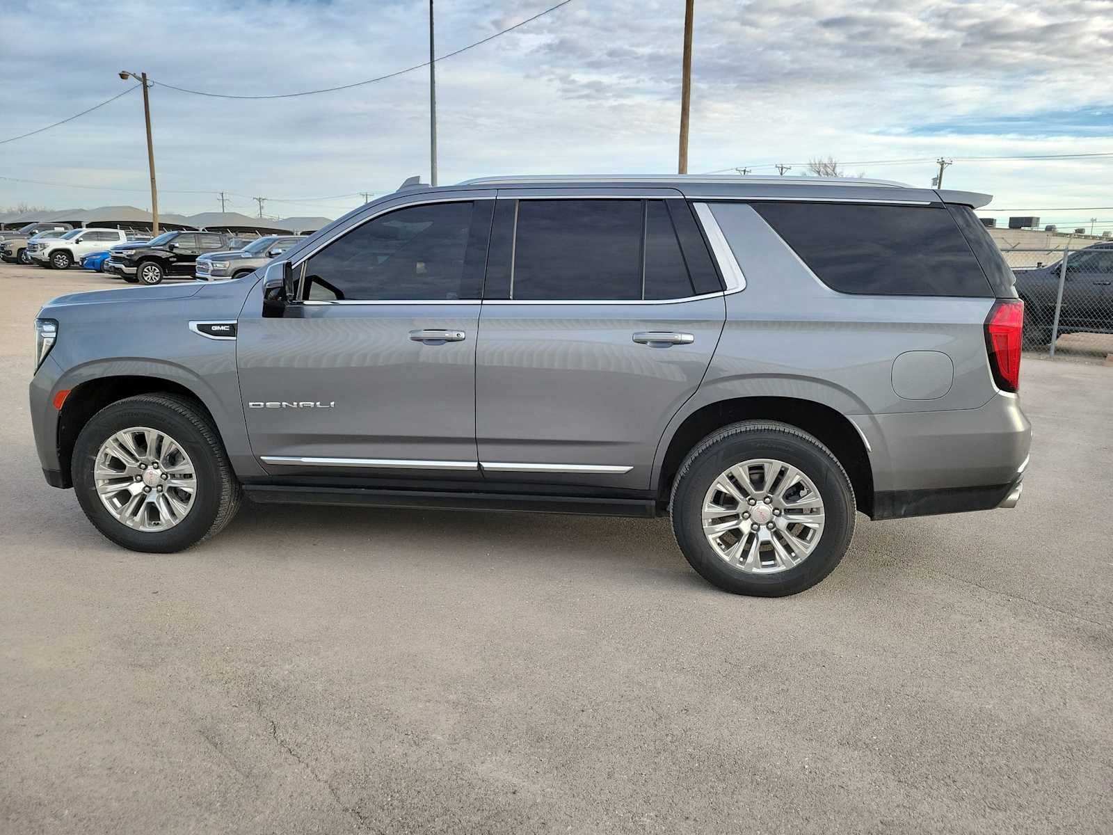 Thumbnail: 2021 GMC Yukon - 11