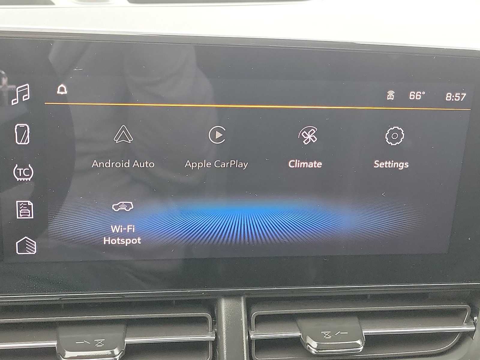 Thumbnail: 2025 Chevrolet Trax - 25