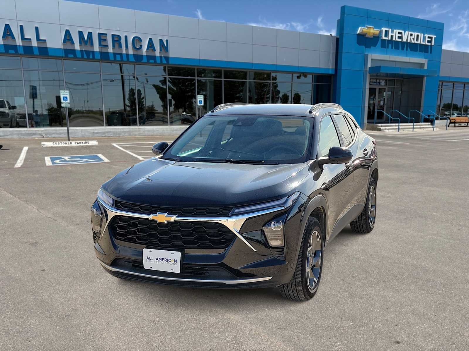Thumbnail: 2025 Chevrolet Trax - 1