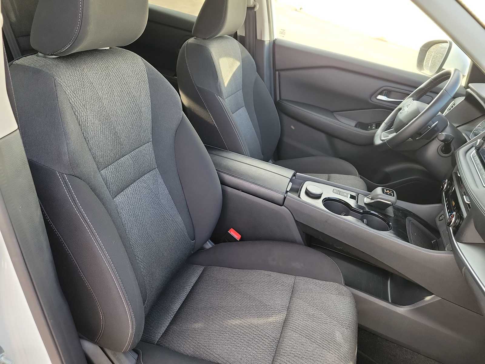 Thumbnail: 2025 Nissan Rogue - 18