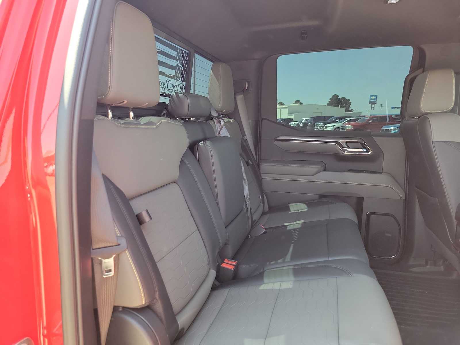 Thumbnail: 2024 Chevrolet Silverado 1500 - 21