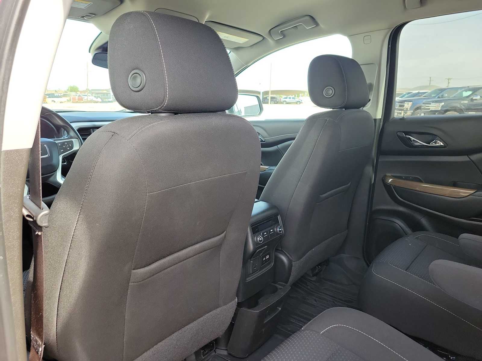 Thumbnail: 2023 GMC Acadia - 16