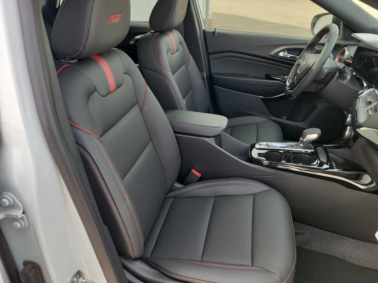 Thumbnail: 2026 Chevrolet Trax - 22