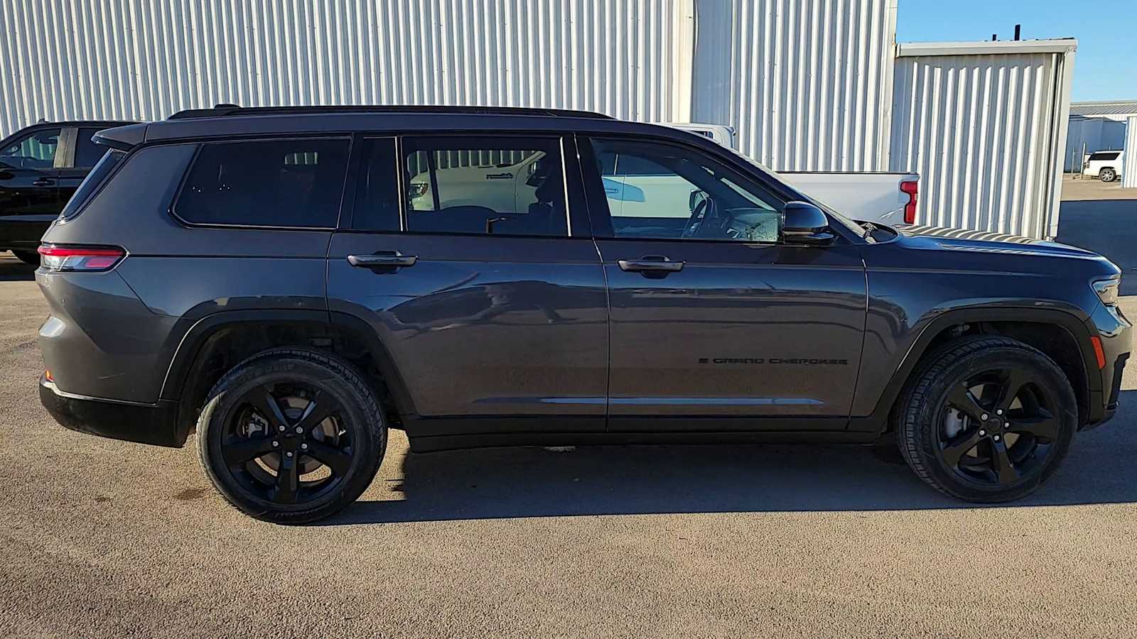 Thumbnail: 2021 Jeep Grand Cherokee L - 9
