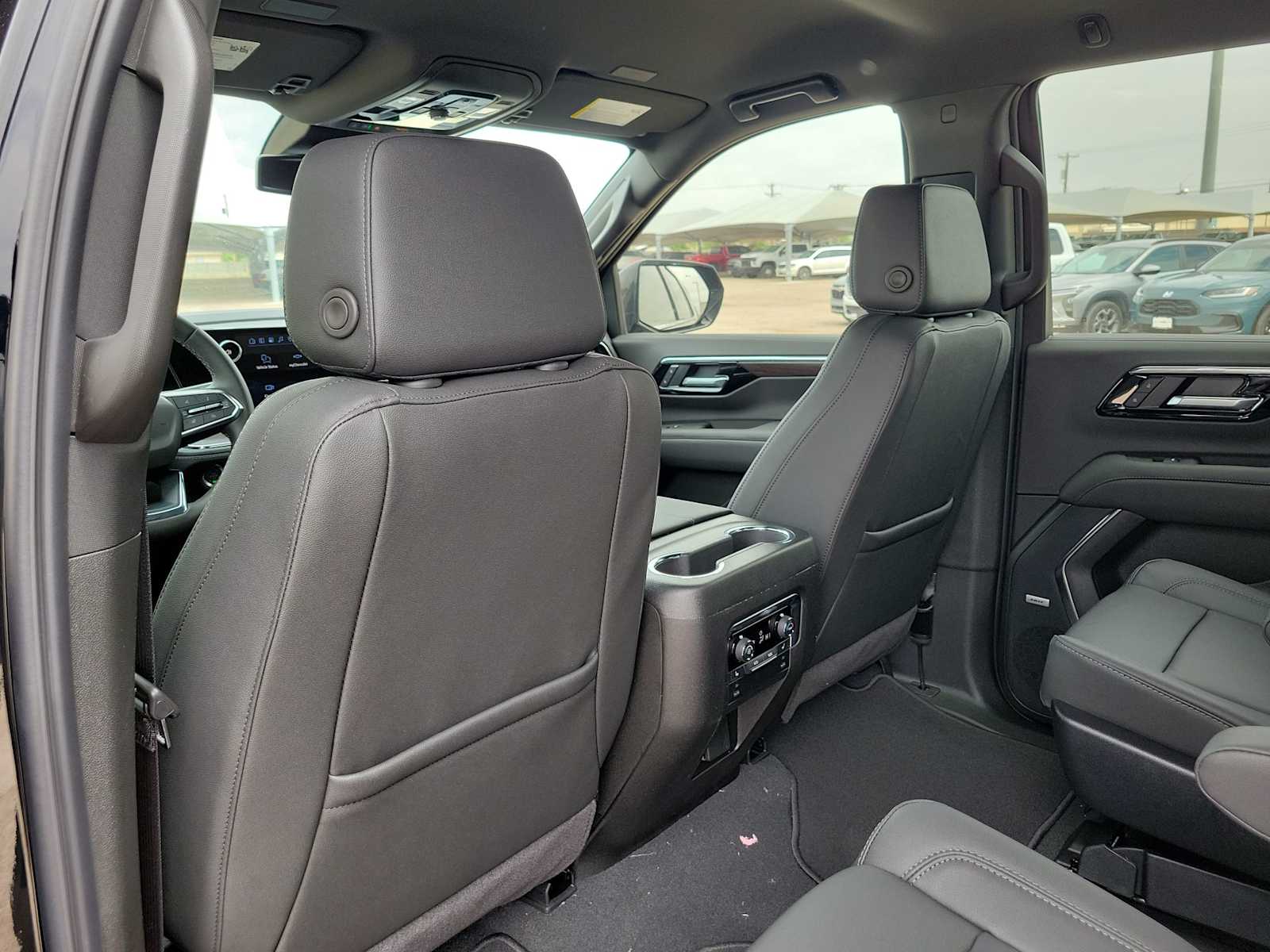 Thumbnail: 2026 Chevrolet Tahoe - 16