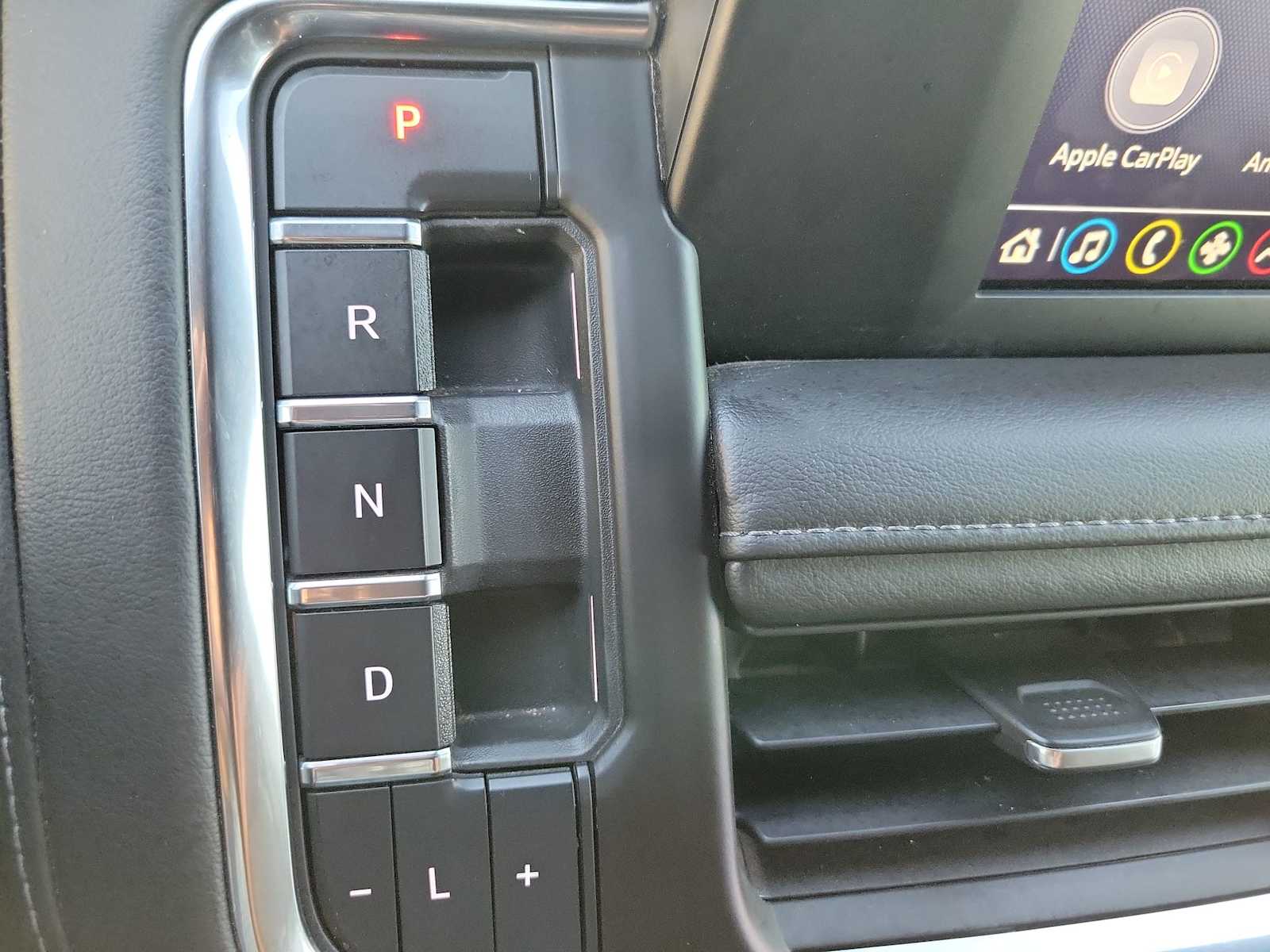 Thumbnail: 2023 Chevrolet Suburban - 24