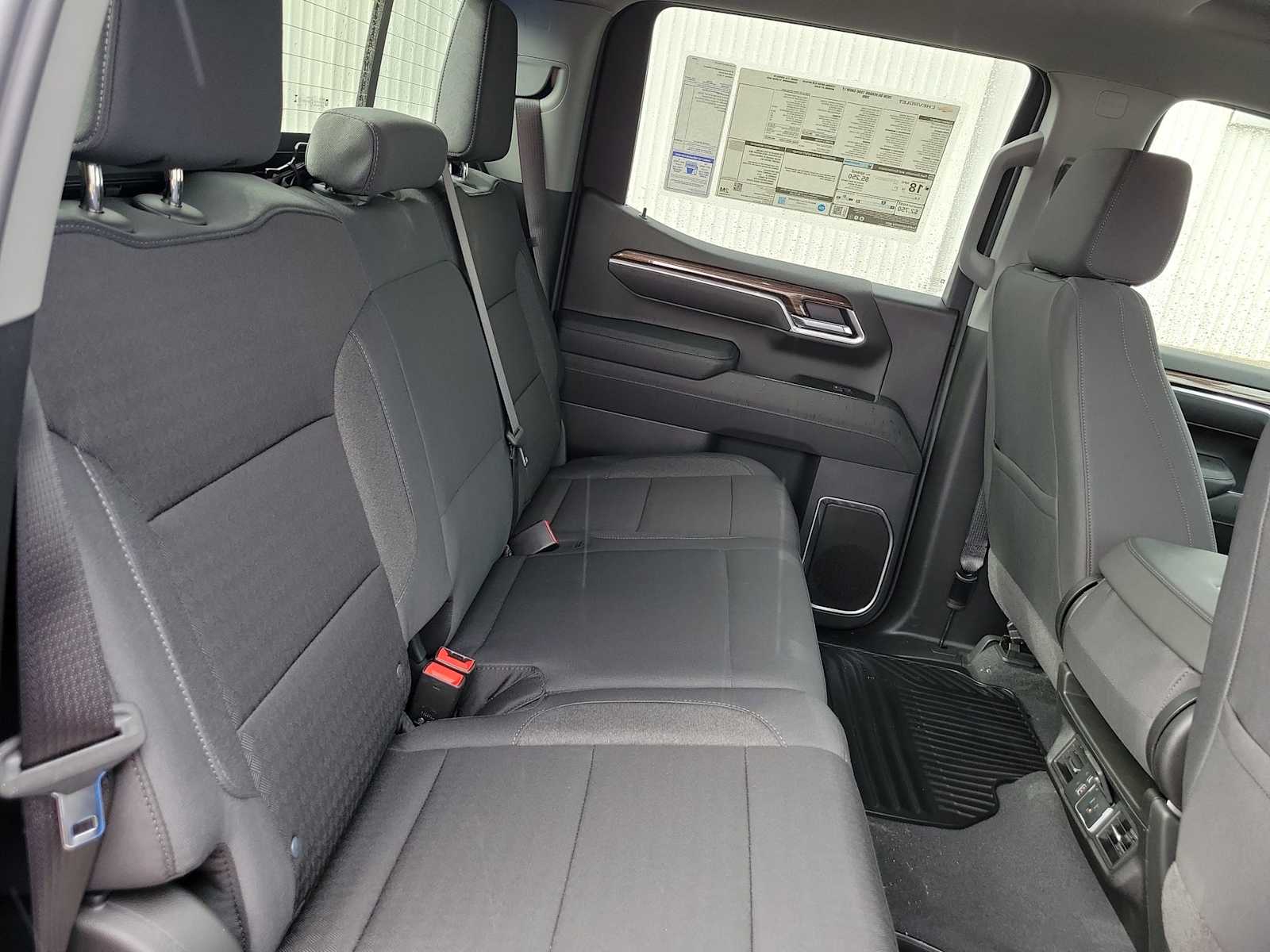 Thumbnail: 2026 Chevrolet Silverado 1500 - 21