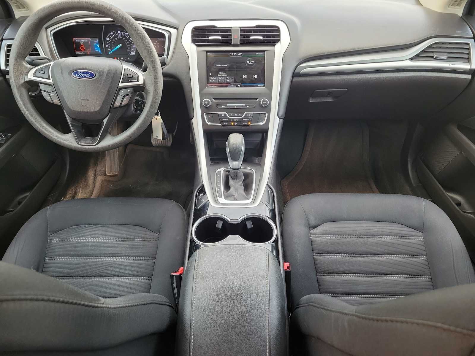 Thumbnail: 2016 Ford Fusion - 18