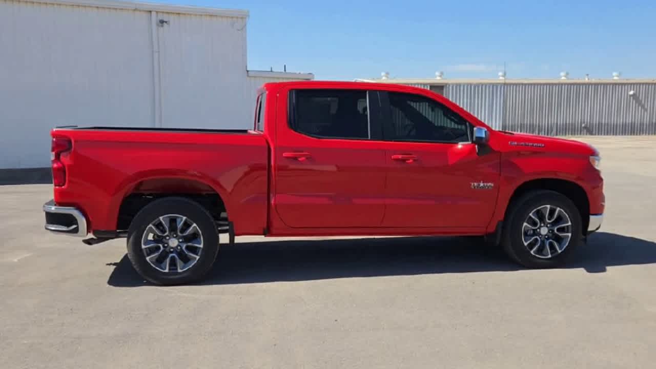 Thumbnail: 2026 Chevrolet Silverado 1500 - 9