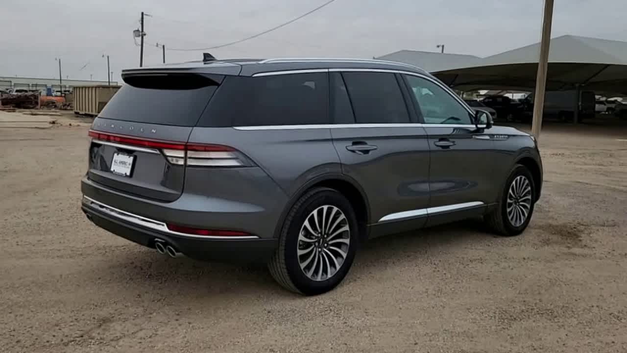 Thumbnail: 2024 Lincoln Aviator - 8