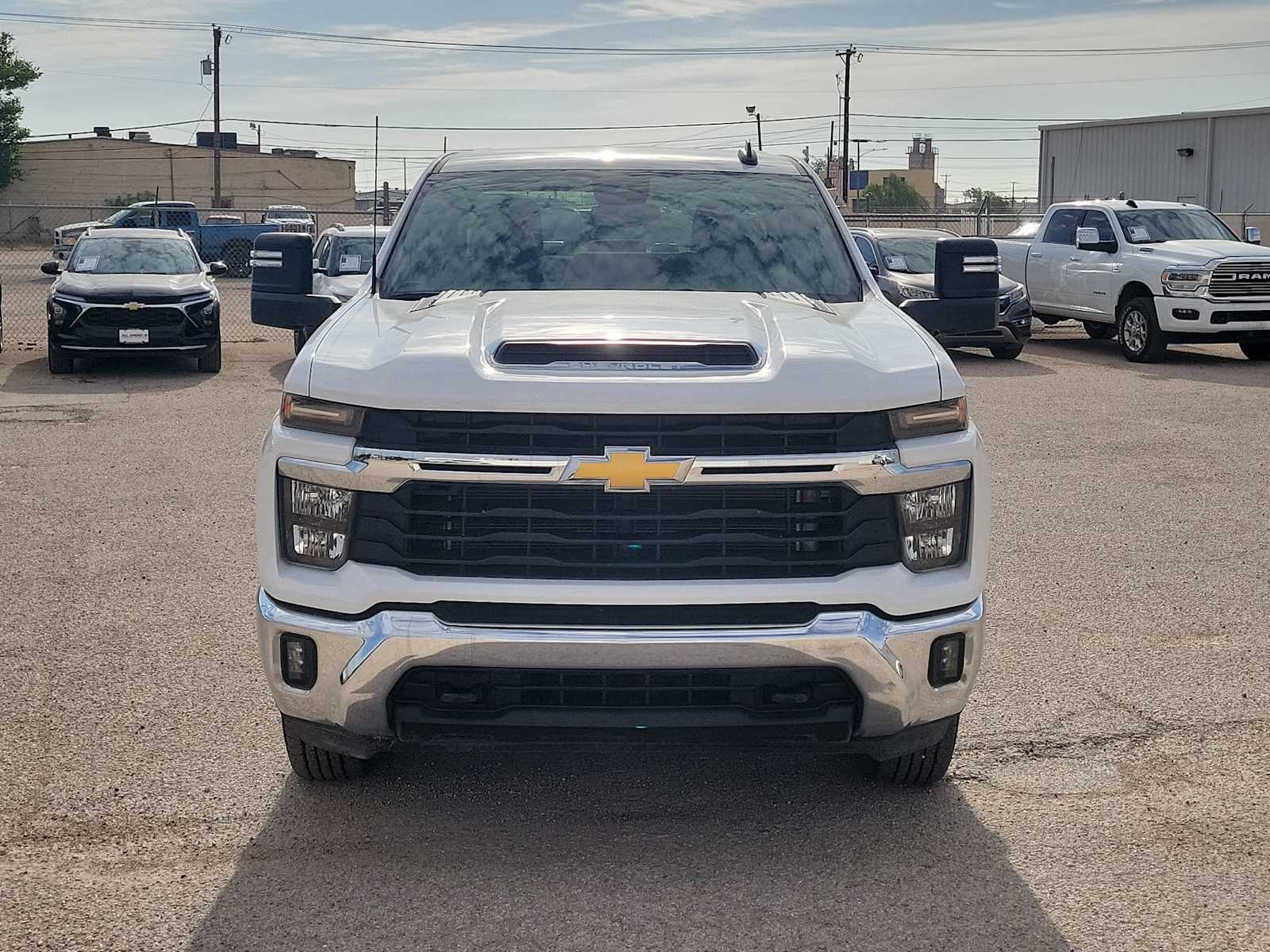 Thumbnail: 2025 Chevrolet Silverado 2500 - 3