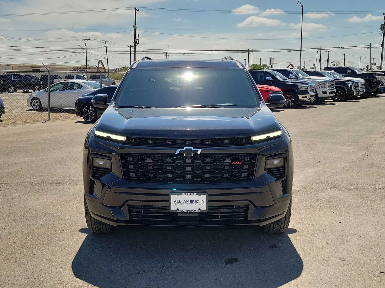 Thumbnail: 2026 Chevrolet Traverse - 3