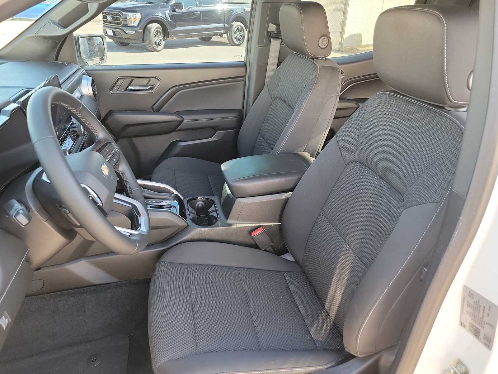 Thumbnail: 2023 Chevrolet Colorado - 15