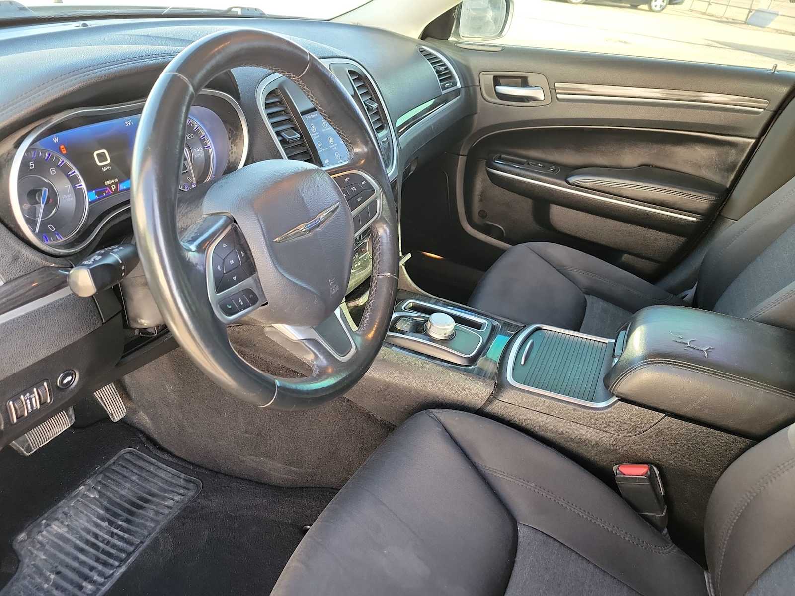 Thumbnail: 2019 Chrysler 300 - 10