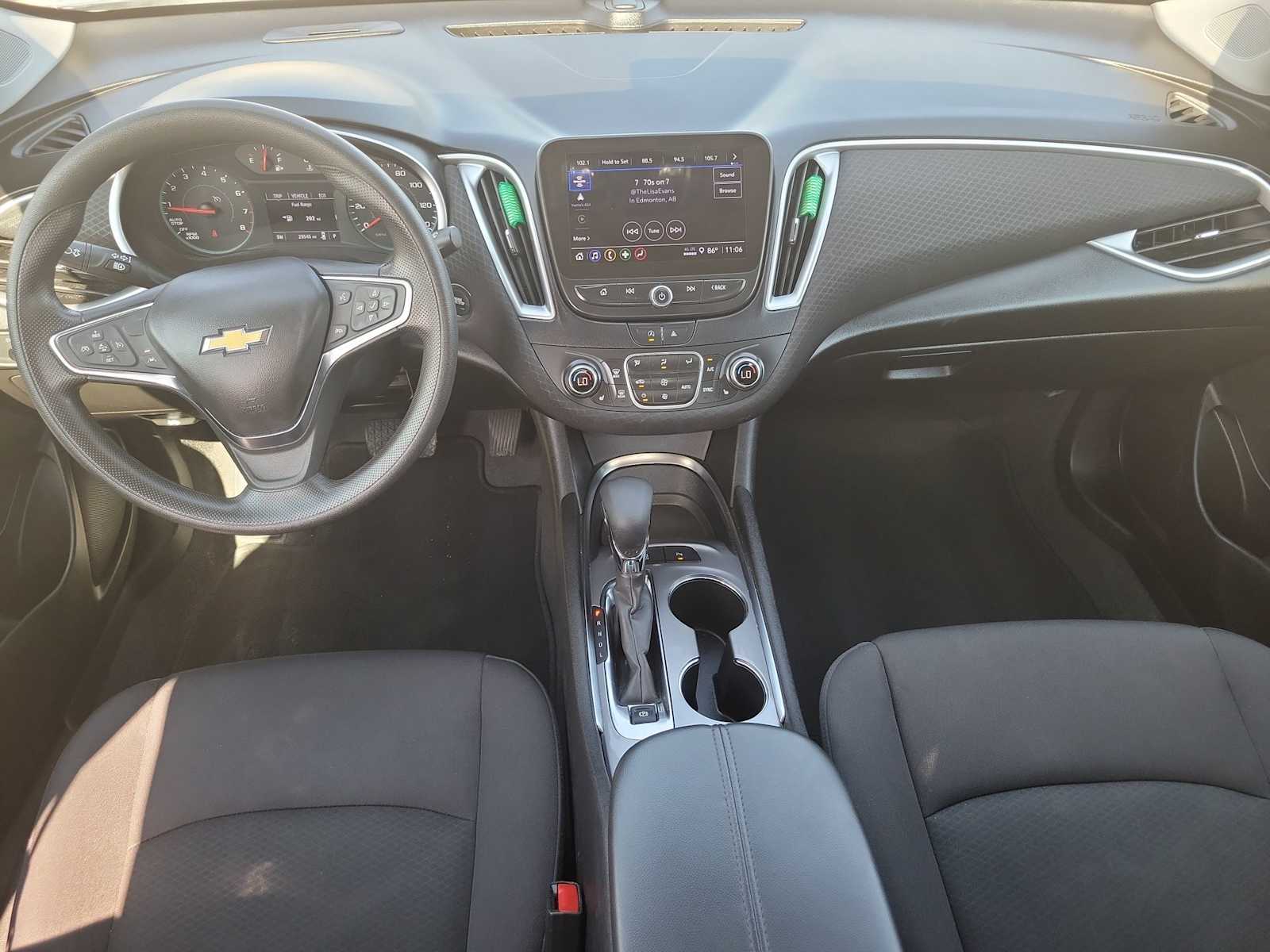 Thumbnail: 2024 Chevrolet Malibu - 18