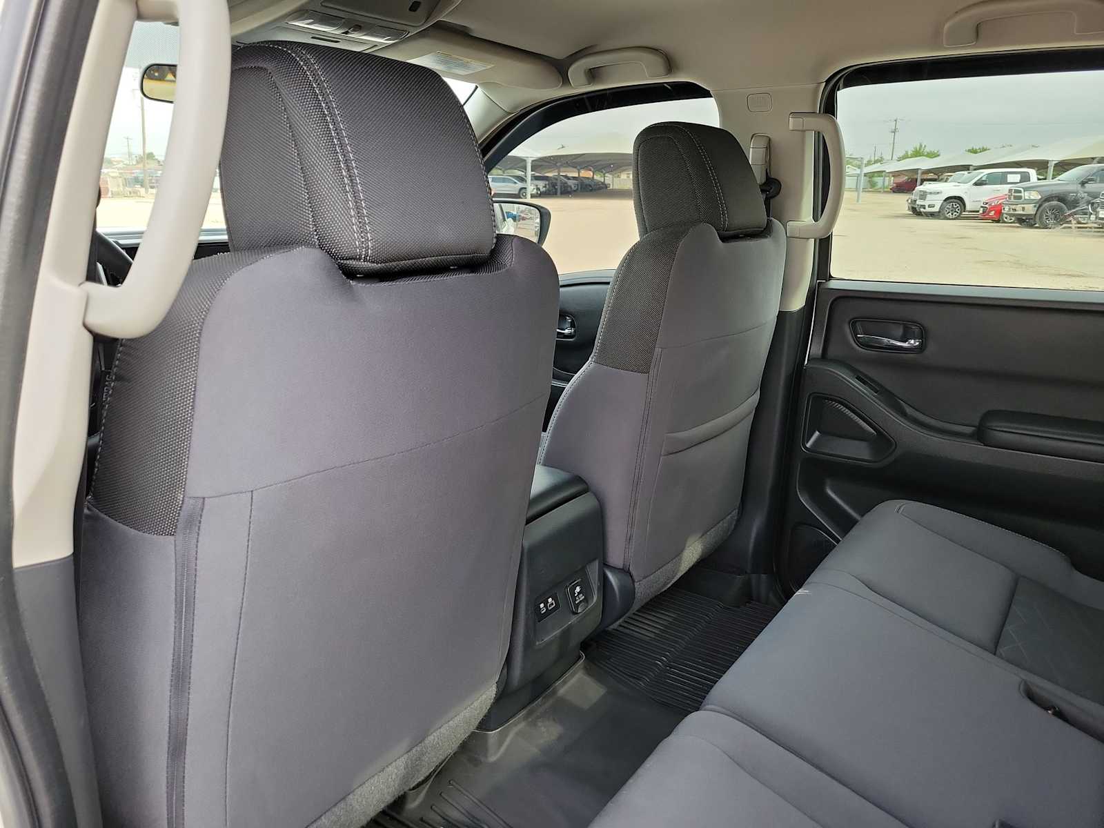Thumbnail: 2025 Nissan Frontier - 16