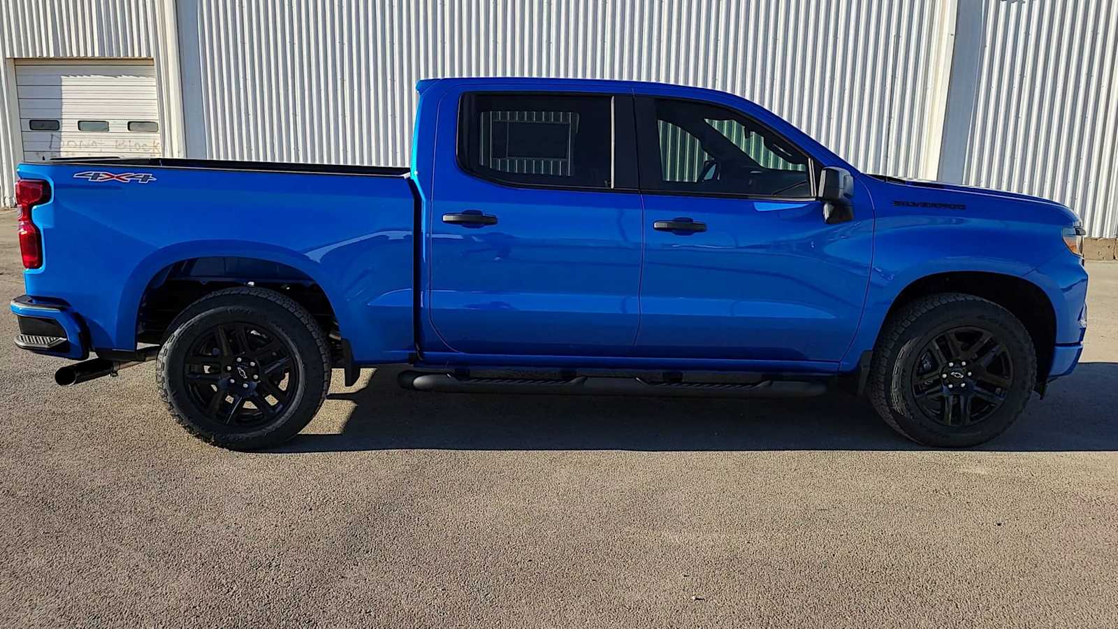 Thumbnail: 2026 Chevrolet Silverado 1500 - 9