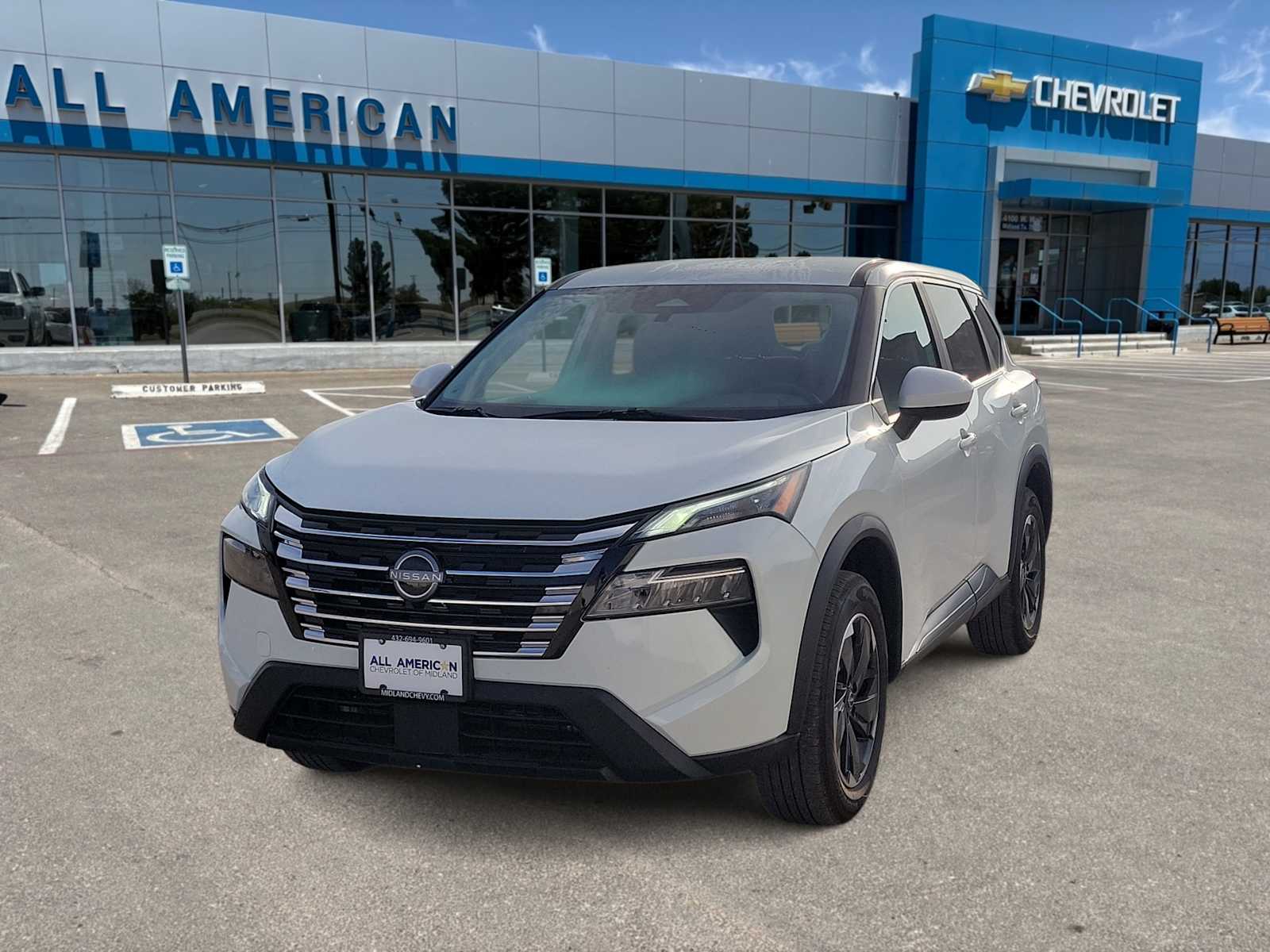 Thumbnail: 2025 Nissan Rogue - 1