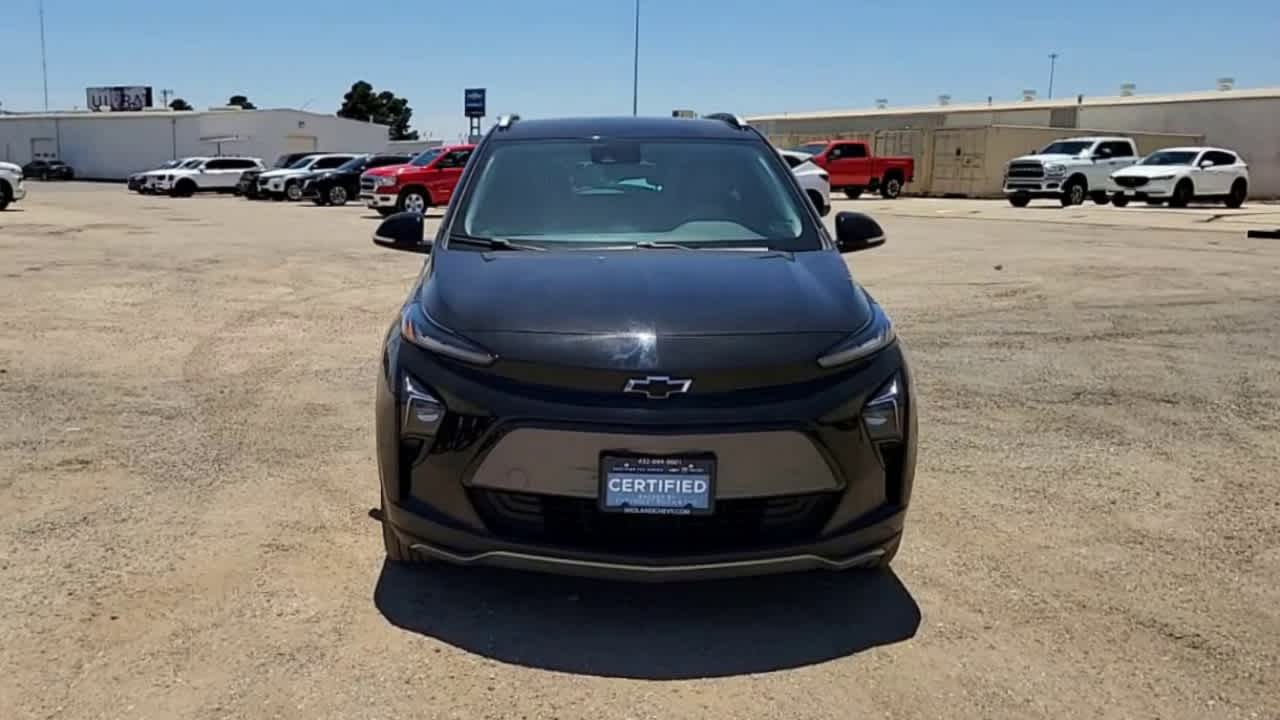 Thumbnail: 2023 Chevrolet Bolt EUV - 3