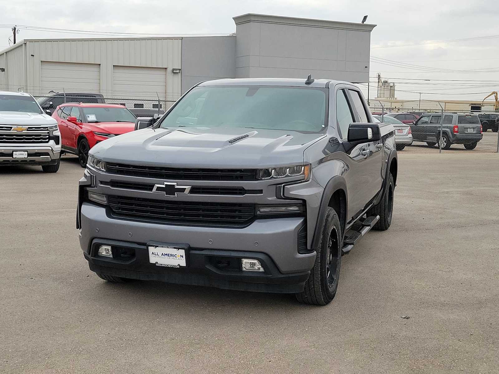 Thumbnail: 2020 Chevrolet Silverado 1500 - 4
