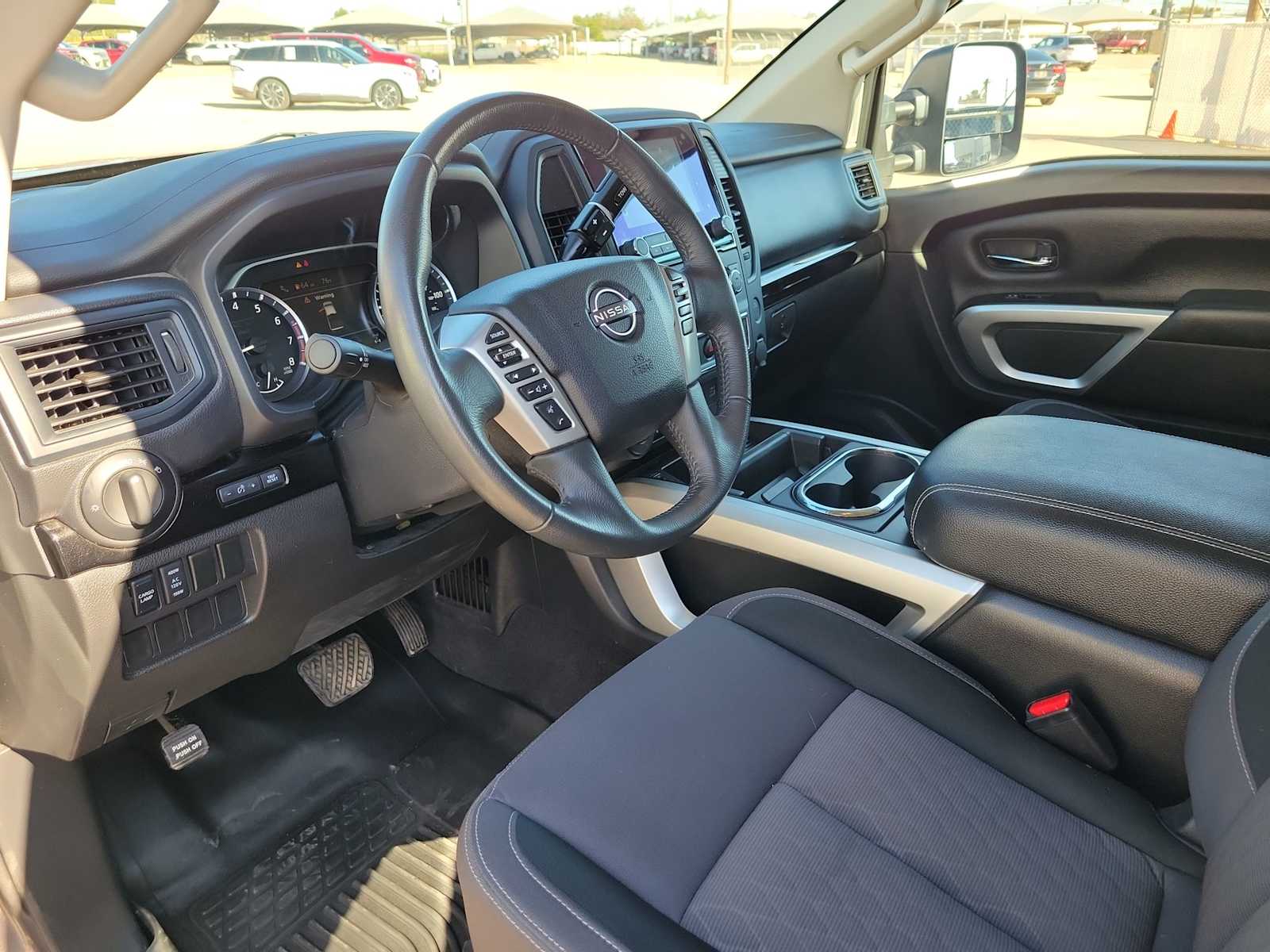 Thumbnail: 2024 Nissan Titan - 10