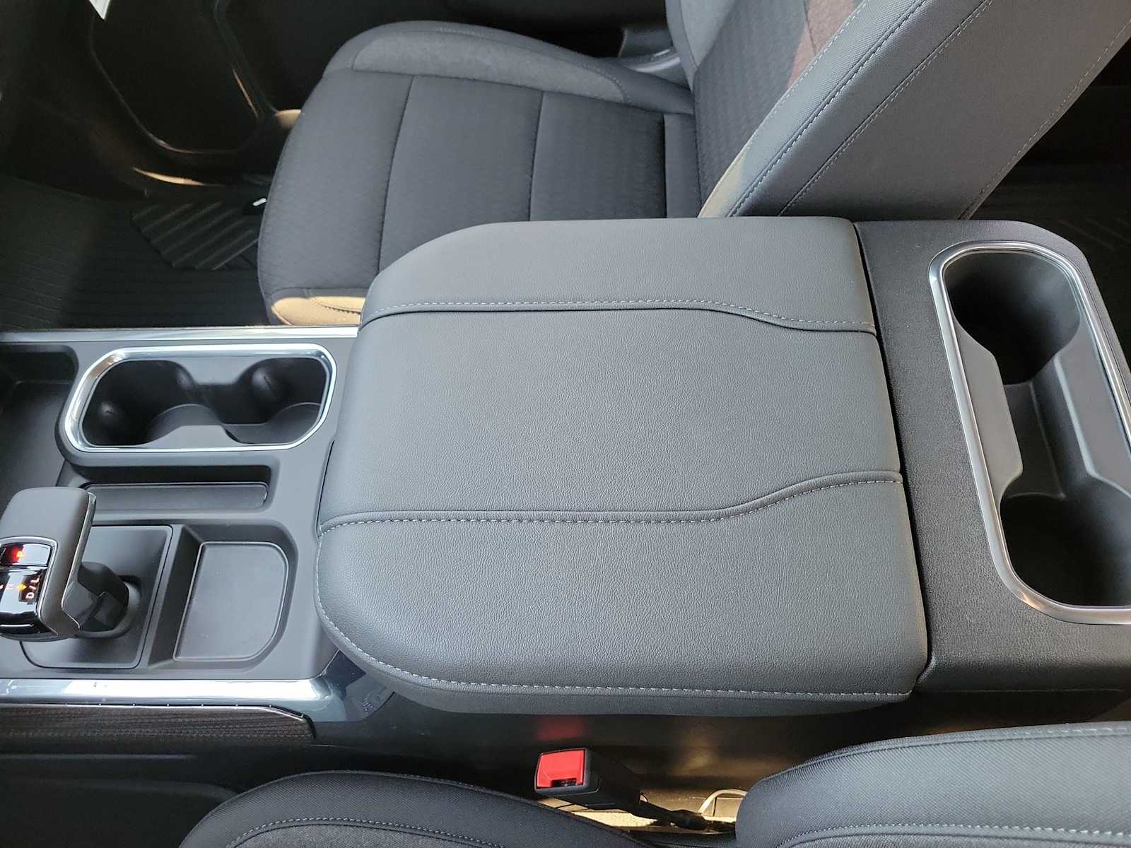 Thumbnail: 2026 Chevrolet Silverado 1500 - 24