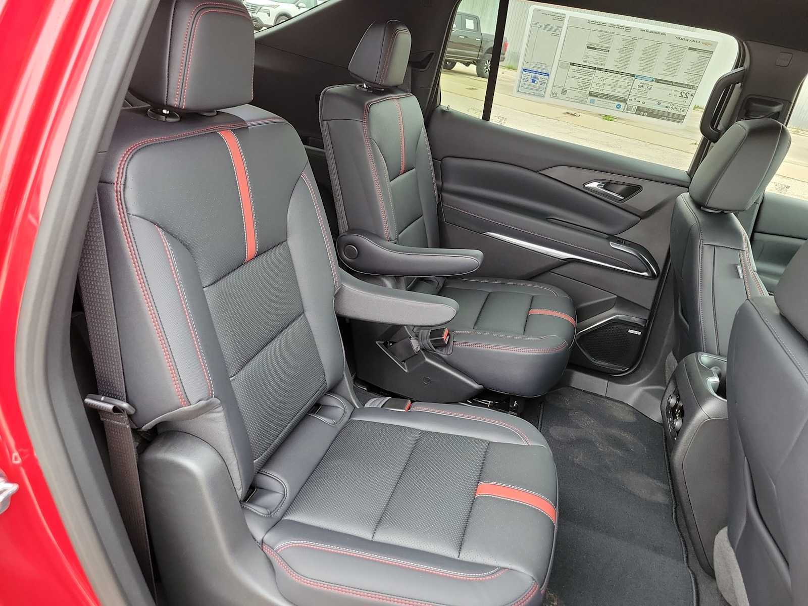 Thumbnail: 2026 Chevrolet Traverse - 17