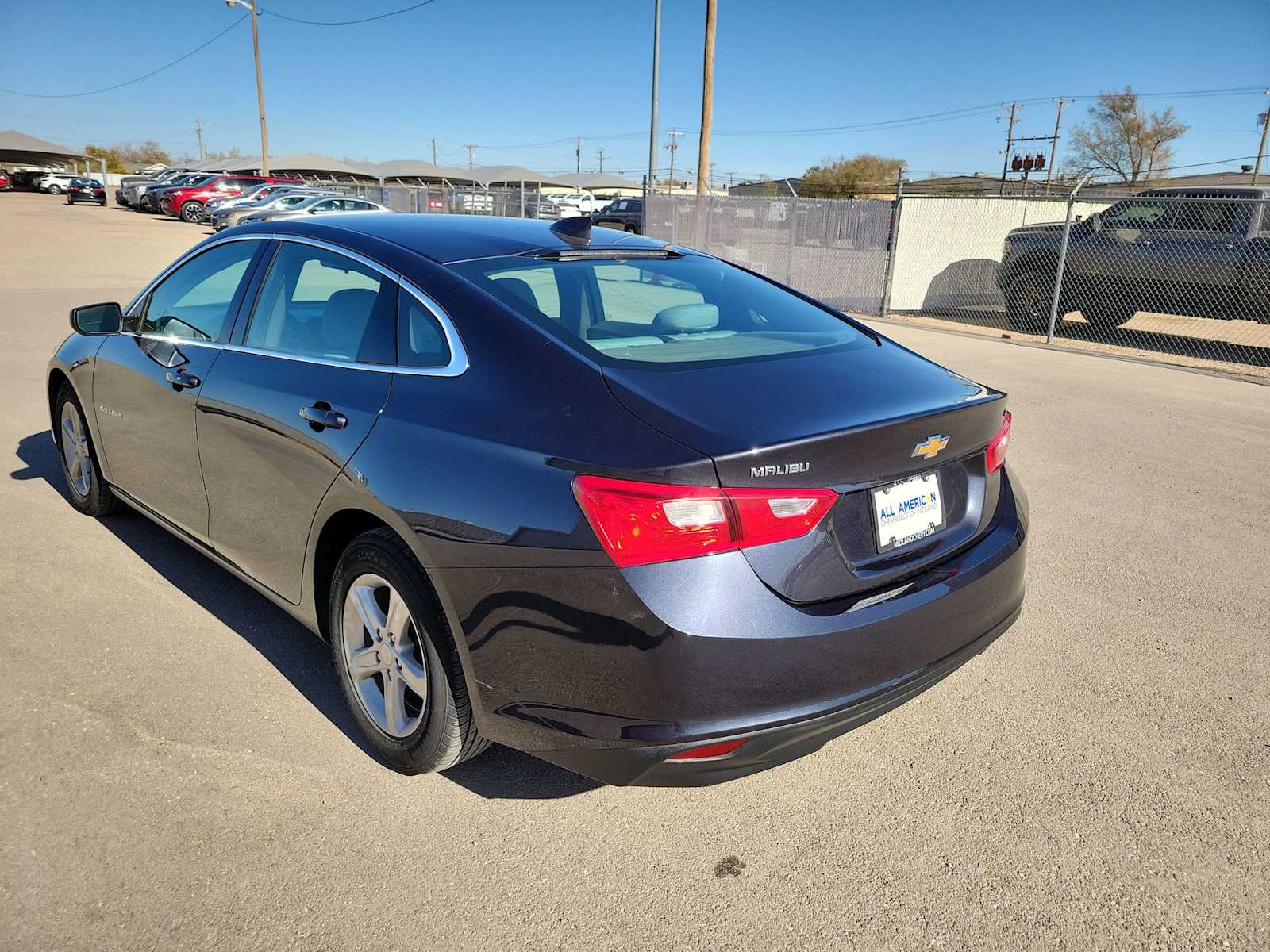 Thumbnail: 2023 Chevrolet Malibu - 12