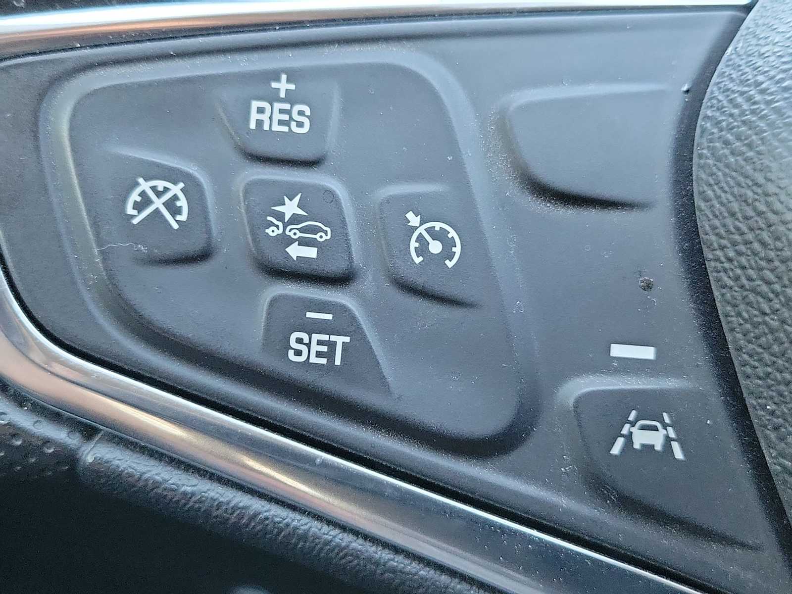 Thumbnail: 2024 Chevrolet Malibu - 27