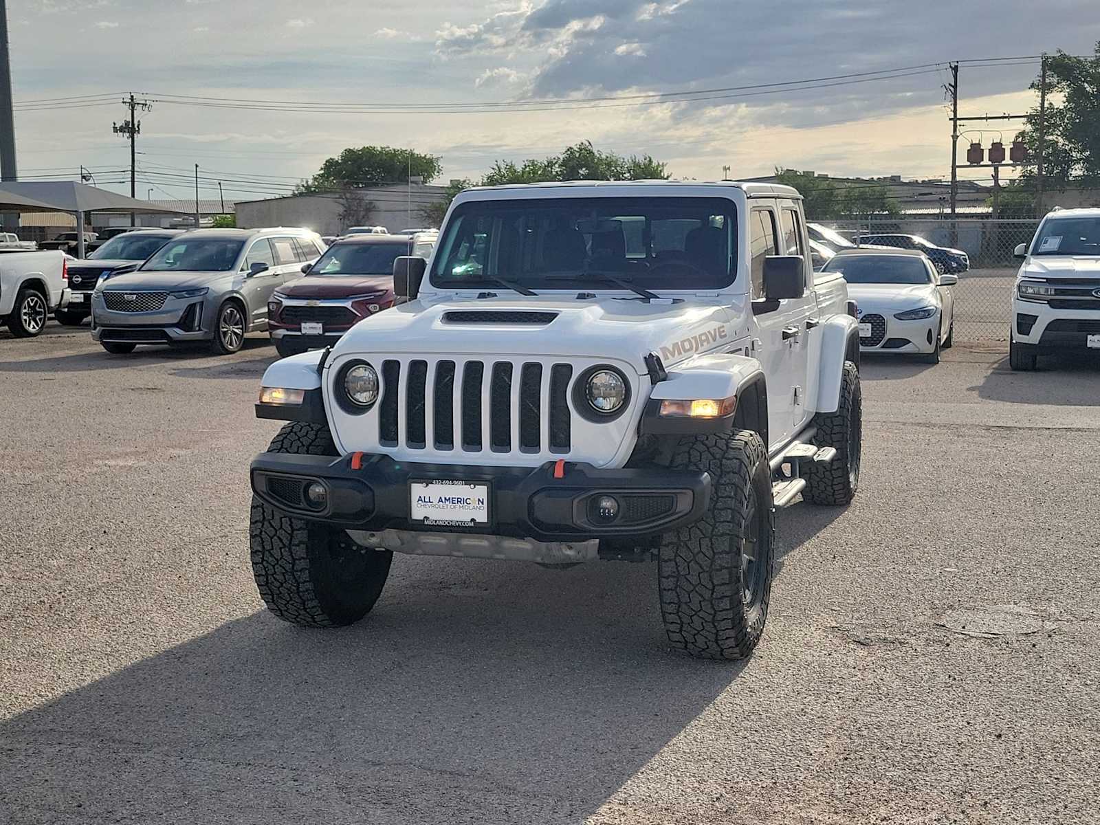 Thumbnail: 2023 Jeep Gladiator - 4