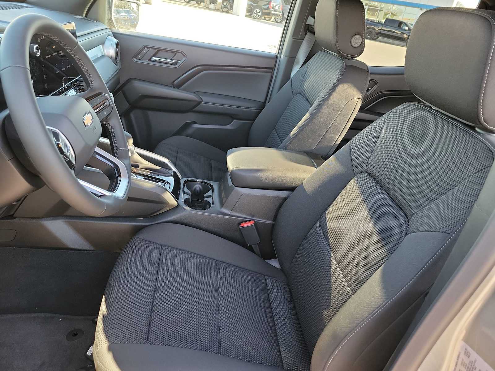 Thumbnail: 2026 Chevrolet Colorado - 19