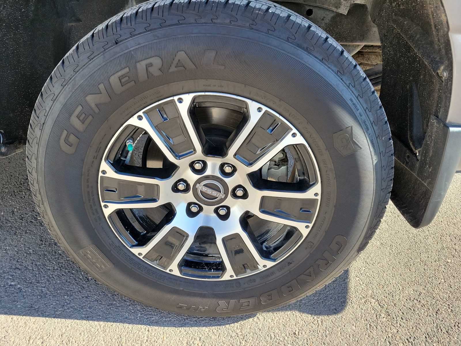 Thumbnail: 2024 Nissan Titan - 16