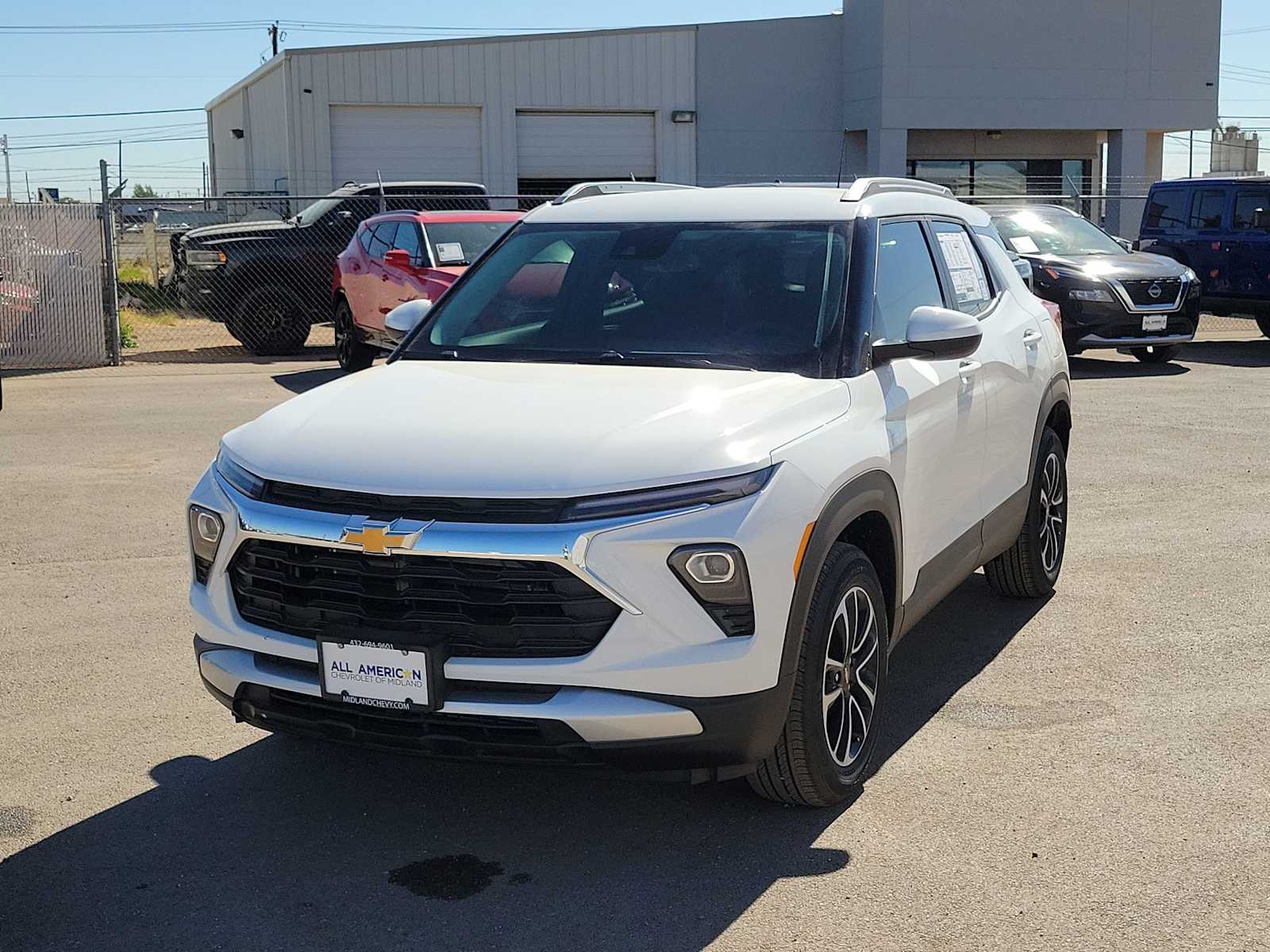 Thumbnail: 2026 Chevrolet TrailBlazer - 4