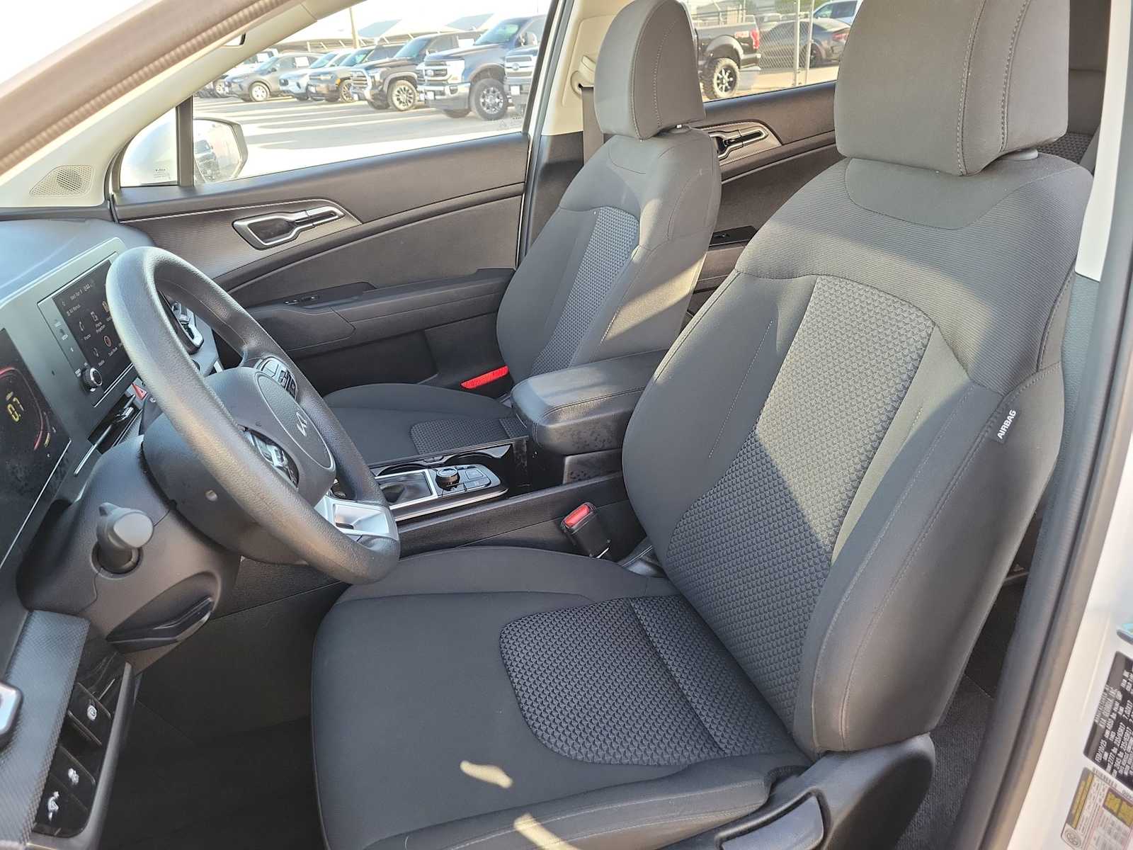 Thumbnail: 2025 Kia Sportage - 15