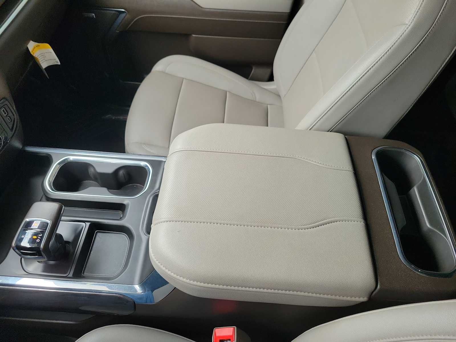 Thumbnail: 2024 Chevrolet Silverado 1500 - 20